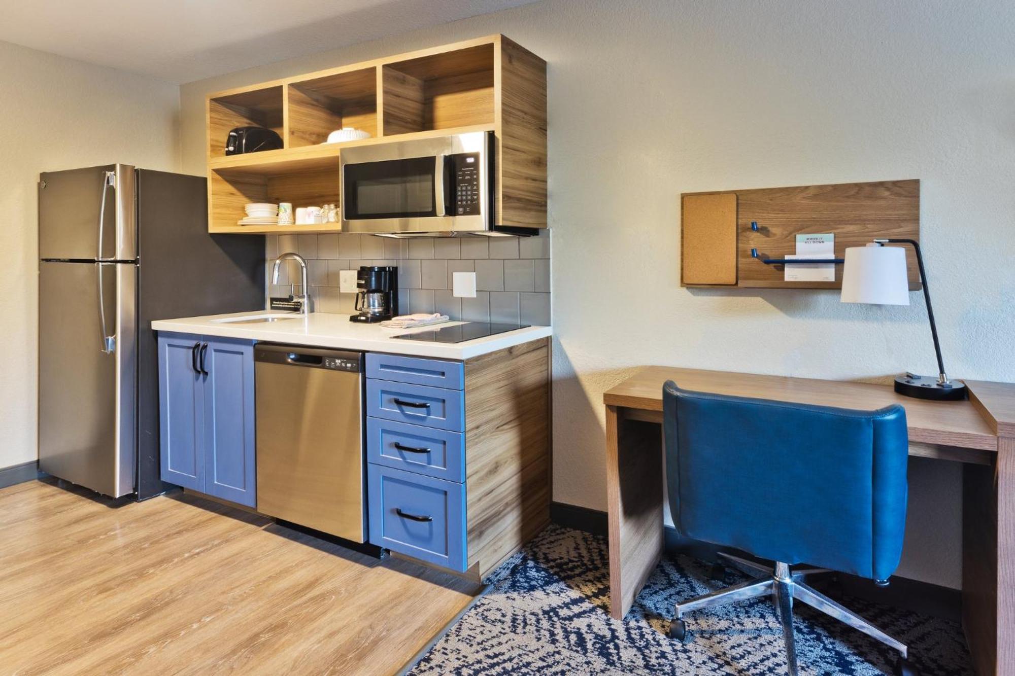 Candlewood Suites Eastchase Park By Ihg Montgomery Bagian luar foto