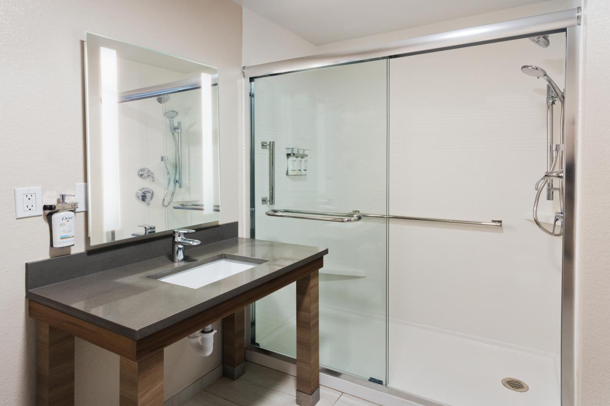 Candlewood Suites Eastchase Park By Ihg Montgomery Bagian luar foto
