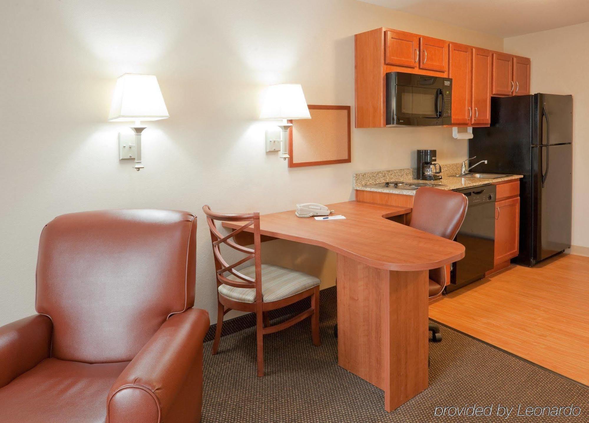Candlewood Suites Eastchase Park By Ihg Montgomery Bagian luar foto